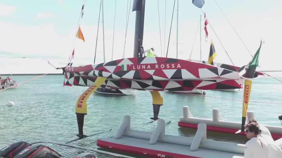 Coppa America: gli italiani presentano un prototipo - copiato dal defender?