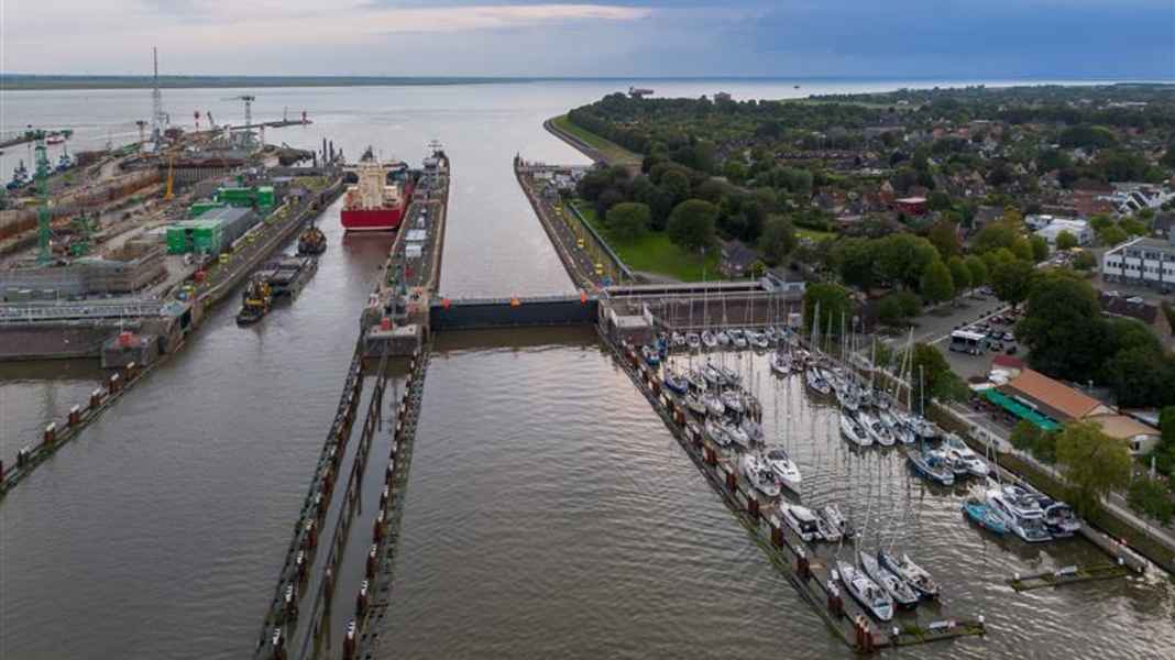 Nord-Ostsee-Kanal: Sperrung der Liegestelle in Brunsbüttel