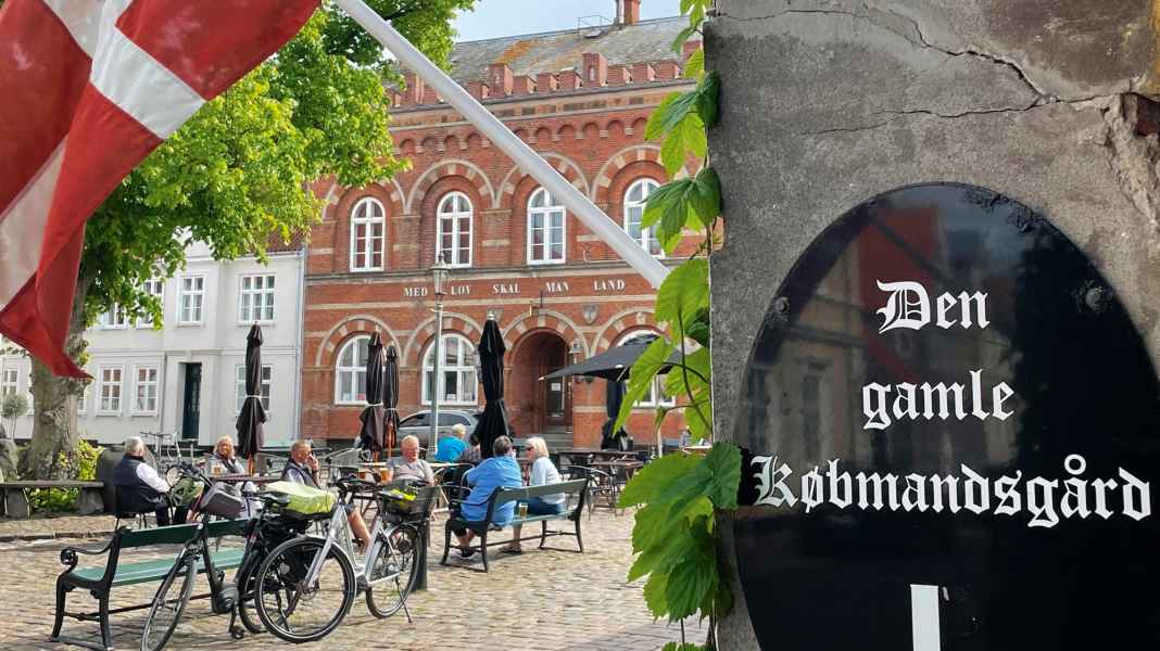 Shore leave by bike: Ærø - cycling along historic paths