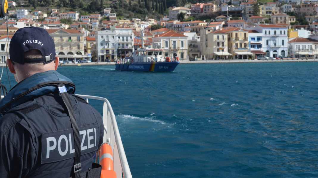 Safety at sea: Risk of piracy: Seminar at Trans-Ocean