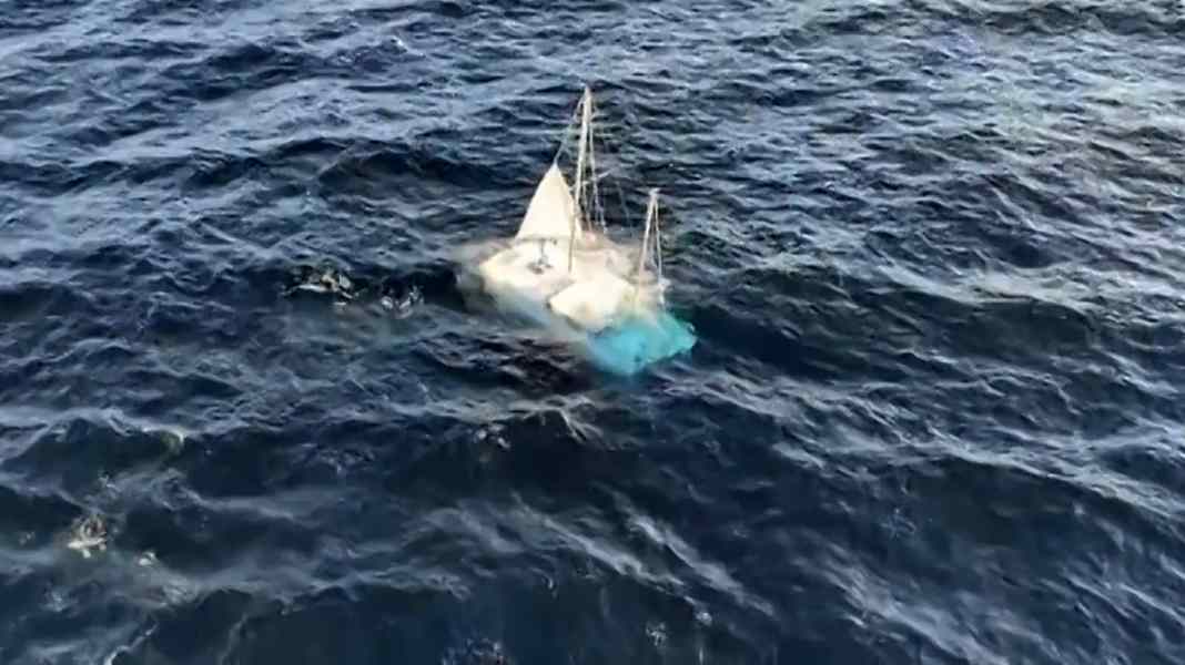 Détresse en mer : un voilier à la dérive sans équipage au large de la France – un homme porté disparu