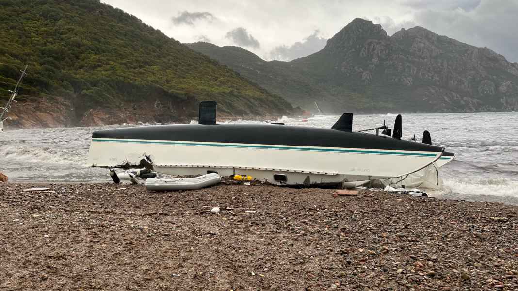 Tempesta sulla Corsica: il racconto di un armatore che ha perso il suo catamarano