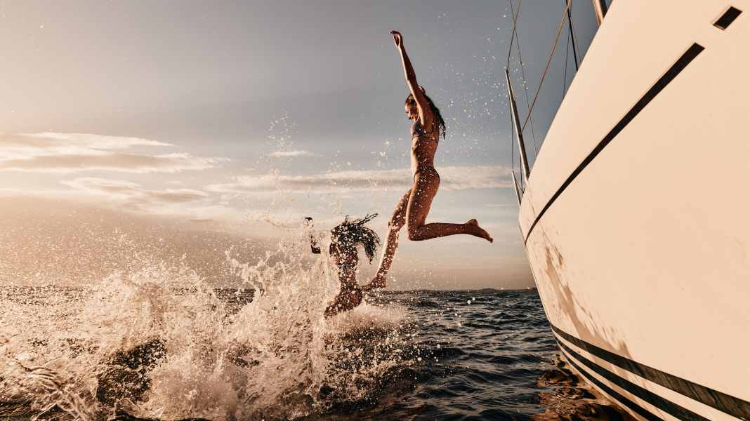 Unmanned boat at anchor: this is how dangerous a swimming break can become