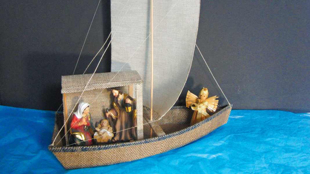 Baby on board: The cot boats by Bernd Tilgner