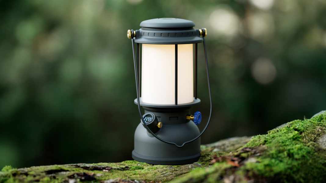 Equipment: LED lantern from Petromax for atmospheric lighting