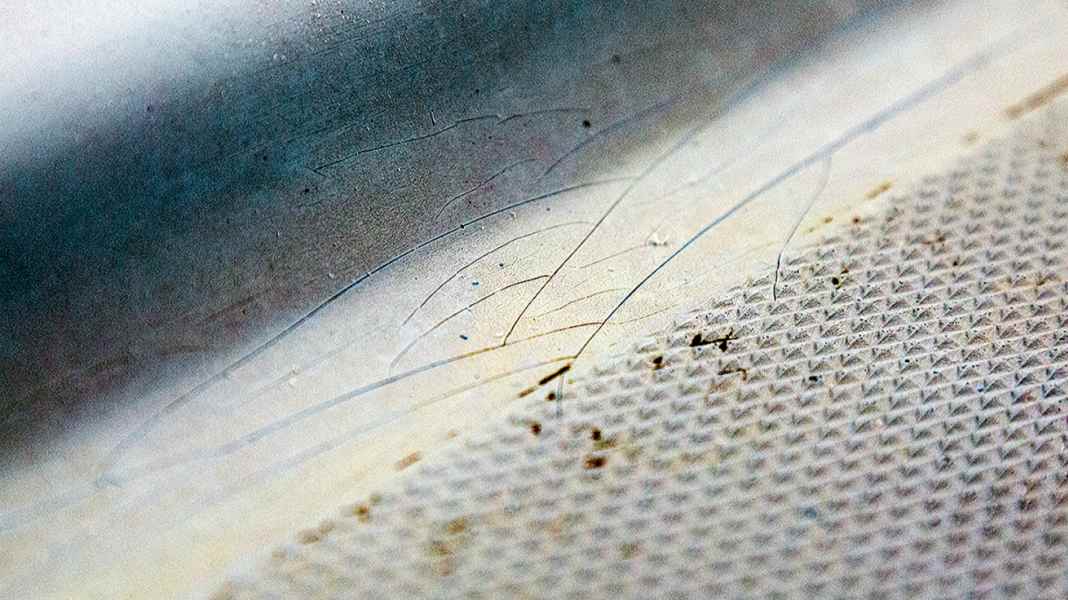 DIY-Reparatur: Haarrisse dauerhaft entfernen