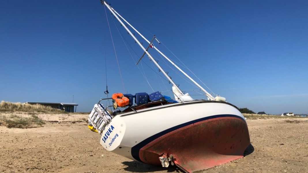 Distress at sea from a rescuer's point of view: Operation in dangerous surf in Normandy