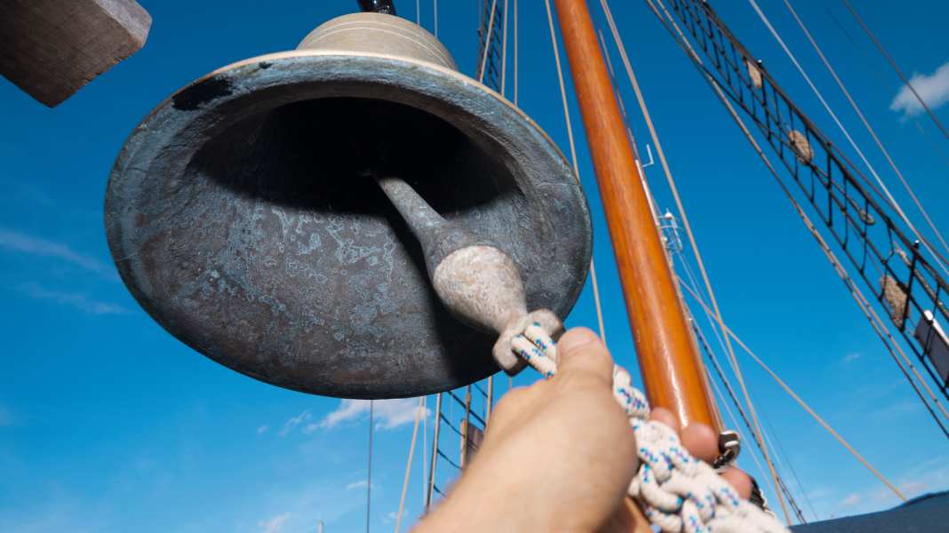 Navigation : Les cloches des bateaux - plus qu'une belle tradition
