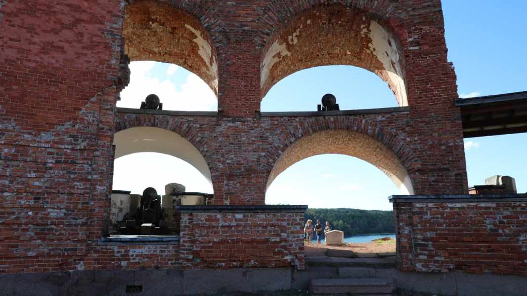 Perle nascoste del Mar Baltico: Bomarsund nelle Isole Åland – Dove lo zar di Russia perse tutto al gioco