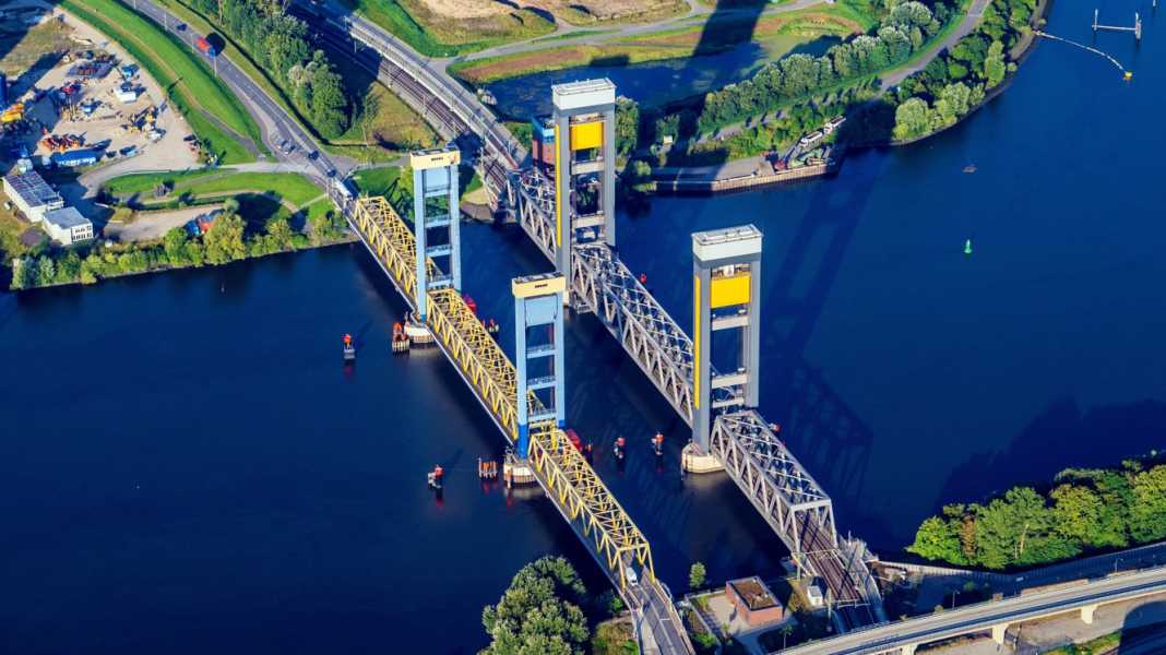 Hamburg: Brückenarbeiten - Süderelbe für zwölf Tage gesperrt