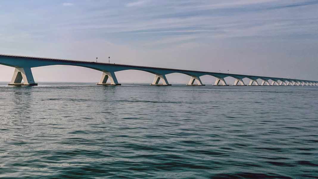 Oosterschelde: Zeelandsbrug - Klappbrücke bleibt bis 12. Oktober geschlossen