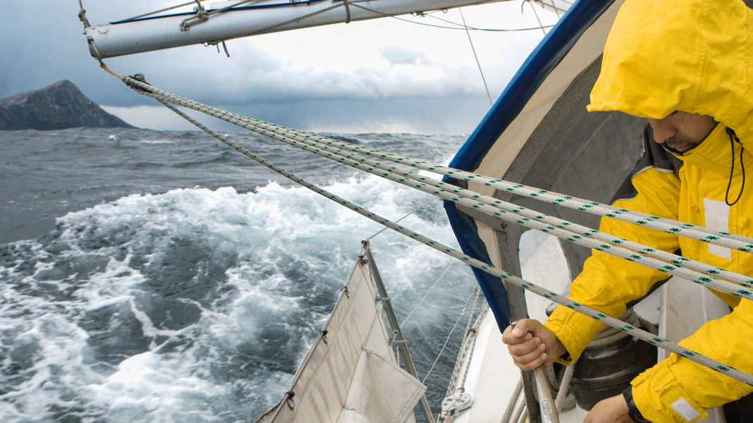 Charterfahrten in Chile: Behörden setzen erneut zwei Yachten fest
