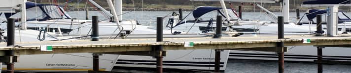   La segnaletica del porto di Bent Larsen di Dyvig