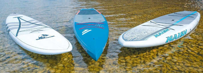 Shape-Elemente und Bugformen von Surfboards (Norden, links), aus dem Kanusport (Fanatic, Mitte) und vermutlich von Malibu-Shapes (Naish, rechts) sorgen für Vielfalt.