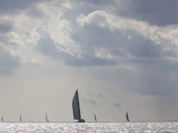 Törnplanung nach dem Wetter – wie Sie Starkwind, Flaute und andere unliebsame Überraschungen vermeiden. Jetzt anmelden!