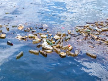 Plastikmüll im Meer – und was Segler dagegen tun können