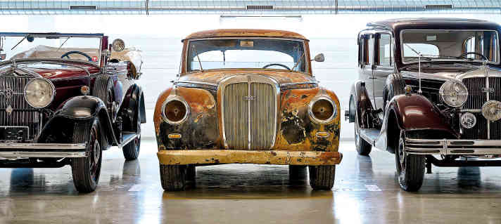 Unrestaurierter Horch 830 BL zwischen Horch 420 Cabriolet von 1931 und Horch 851 Pullman von 1935