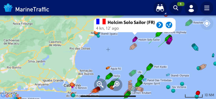 AIS-Daten der havarierten “Holcim PRB” von heute Mittag. Später sackte die Geschwindigkeit auf Amwind-Kurs bis auf 2,7 kn über Grund ab