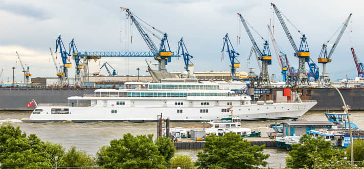 „Rising Sun“ vor Blohm+Voss | ss