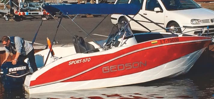   Aus der Barracuda 545 von Okiboats wurde eine "Sea Silver Sport 570"