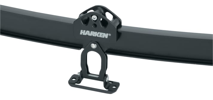   The centre foot of the Crossbow system has a large cut-out as a line guide. There is a choice of two heights