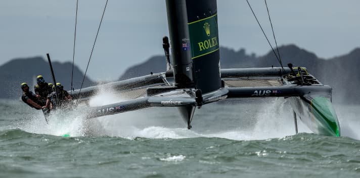   Nel SailGP, Slingsby ha appena vinto la seconda stagione dopo la prima e un altro milione di dollari con il suo team australiano.
