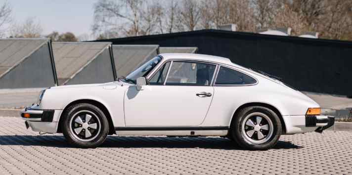 Porsche 911 Carrera 3.0