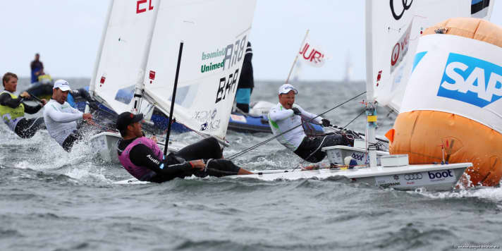   Philipp Buhl auf dem Weg zu seinem zweiten Kieler-Woche-Sieg im Laser