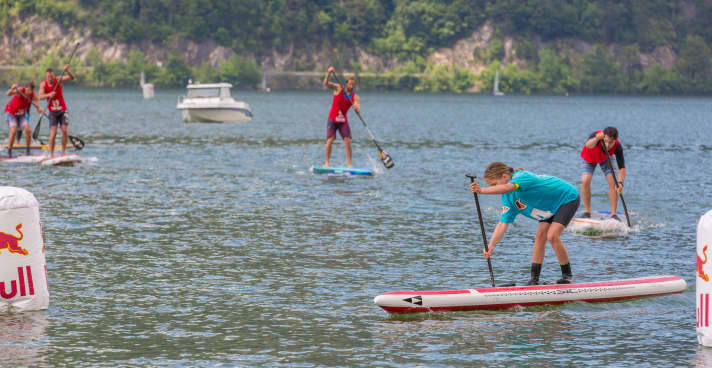 Als Jugendboard im Raceeinsatz in der 12'6''er Inflatable-Klasse beim SUPer Cross am Traunsee 2016