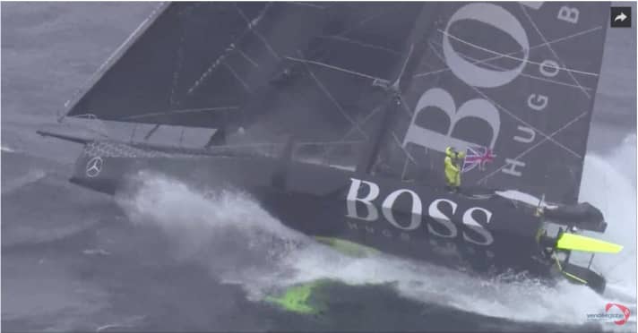   Le leader Armel Le Cléac'h en chasse : Alex Thomson et son "Hugo Boss" avaient environ 50 milles de retard sur le Breton au matin du 2ème jour de l'Avent