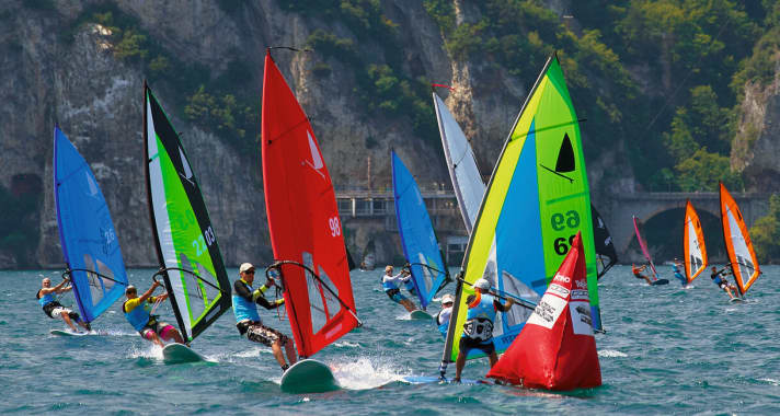 The first world championship for the new windsurfer LT took place on Lake Garda in 2019.
