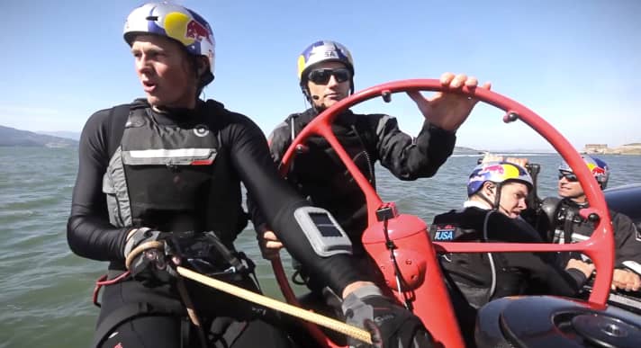   Die Piloten: Trimmer Kyle Langford (l.) und Steuermann James Spithill