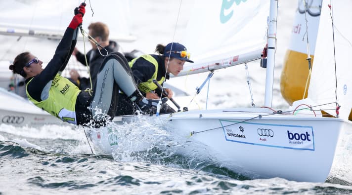   In a class of her own in front of Kiel despite having just recovered from her second torn ligament in a row: Austria's world champion Lara Vadlau with her foresailor Jolanta Ogar
