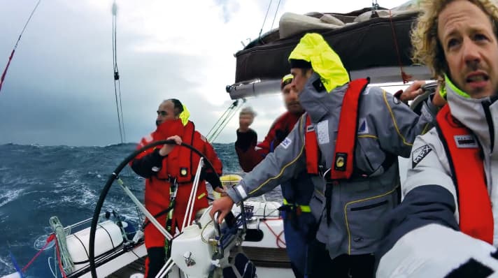 Un capitaine, un officier et un mécanicien : l'équipe de Hardy - Hielle, Sayer, Dolan et Boju (de gauche à droite) - sont des marins expérimentés et tous passionnés de voile.