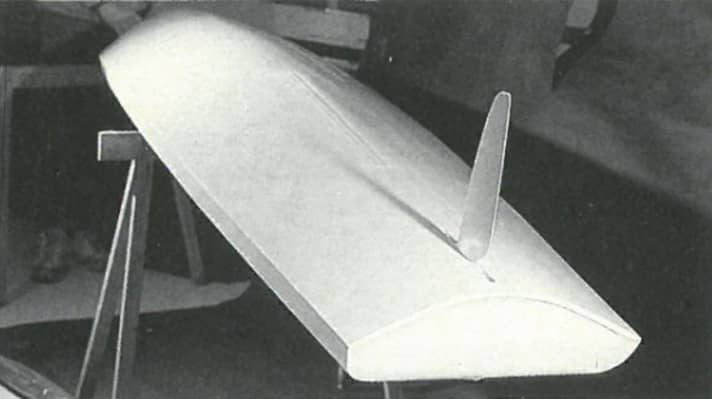 The Lechner A390 with heavily rounded underwater hull