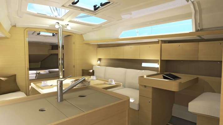   Dufour 350 Grand'Large. Il passaggio al ponte di prua è più ampio. Se le porte rimangono aperte, si ha una grande sensazione di spazio.