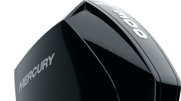 Petrol: Thanks to its special design, the Verado F300 is the lightest engine in its class and is suitable for all applications, whether on a fast RIB, an offshore fishing boat or boats such as the Axopar 37. Thanks to the rubber mounts of the Advanced Midsection (AMS), vibrations are transmitted to the hull much less than with other models.