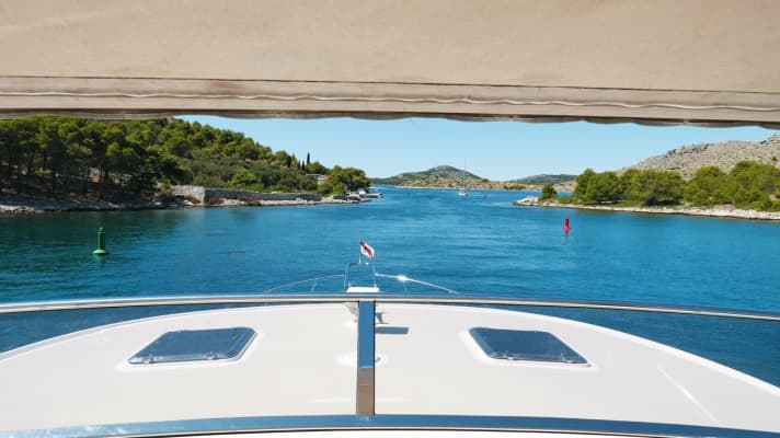 „Azura“ auf dem Weg zu den Kornaten mit dem Ziel PiŠkera