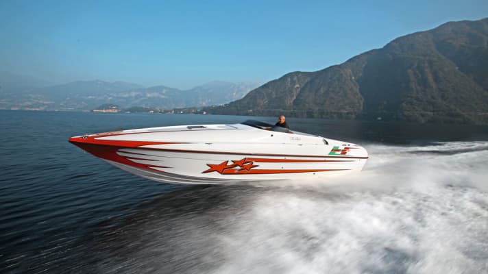 Tullio Abbate at the wheel of a Mito 33 in 2011. Two 486 hp engines made the model one of the fastest in the yard
