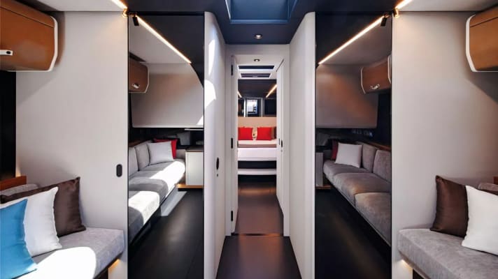 The cockpit equipment with kitchen and dining table and the elegant interior of the "Double Salon" for the promised comfort