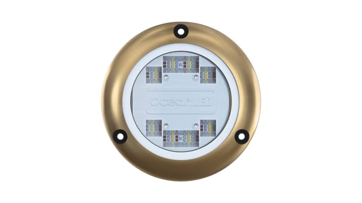 The Sport Colours DMX underwater lights achieve a brightness of up to 3500 lumens