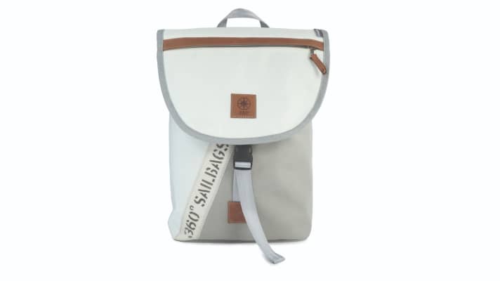 360-Rucksack im Wert von je 180 Euro