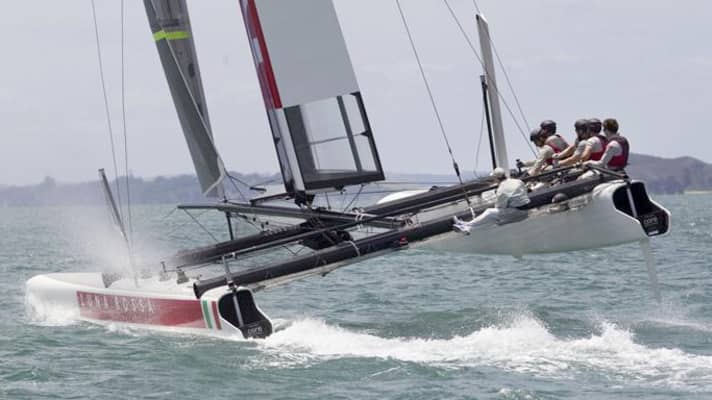   Buoni segni di postura: A Luna Rossa sono al lavoro gli esperti che vogliono convincere il pubblico italiano all'ACWS in primavera.