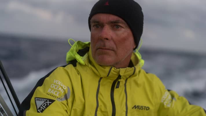   Ein nachdenklicher Bouwe Bekking. Der Brunel-Skipper ist nicht zufrieden mit der Leistung seines Teams nach den ersten vier Tagen