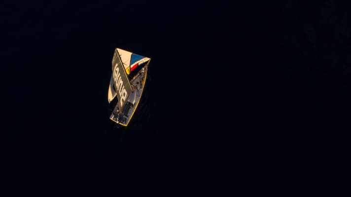   Für Bouwe Bekkings Team Brunel ging es in den vergangenen Tagen immer nur vorwärts. Von der Spitze trennt das holländische Team nur noch eine Handvoll Seemeilen