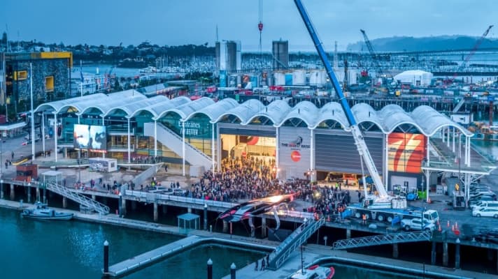   Le quartier général des défenseurs de la 36e America's Cup dans le port d'Auckland