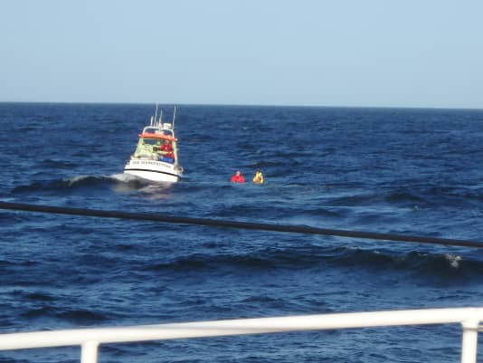 Yacht von Pete Sage gehoben und abgeschleppt