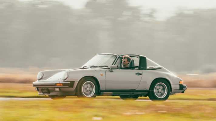 2022_01_Porsche-Classic-Kanada-1986-911-Targa-CE