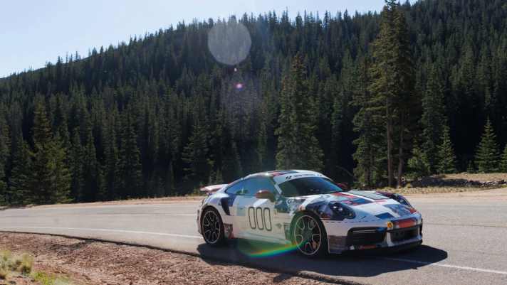 2022_07_Pikes-Peak-911-Turbo-S