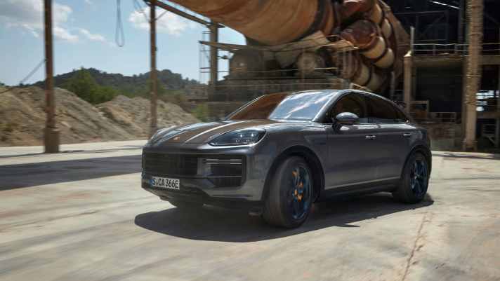 2023_08_Porsche-Cayenne-Turbo-E-Hybrid-GT-Fahraufnahme